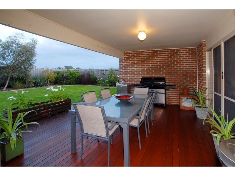 36 Balinga Drive, Skye VIC 3977