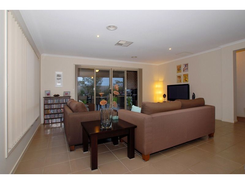 36 Balinga Drive, Skye VIC 3977