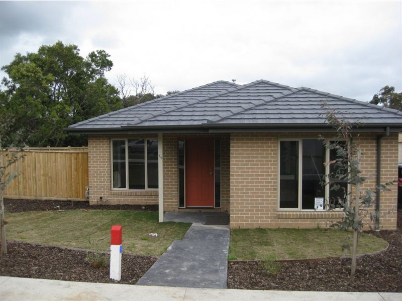 1/2 Langewan Road, Langwarrin VIC 3910