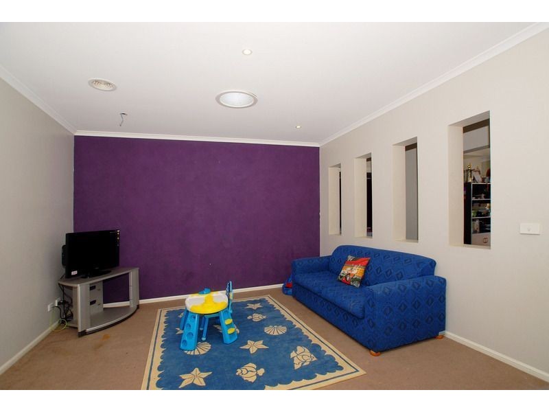 42 Edinburgh Drive, Skye VIC 3977