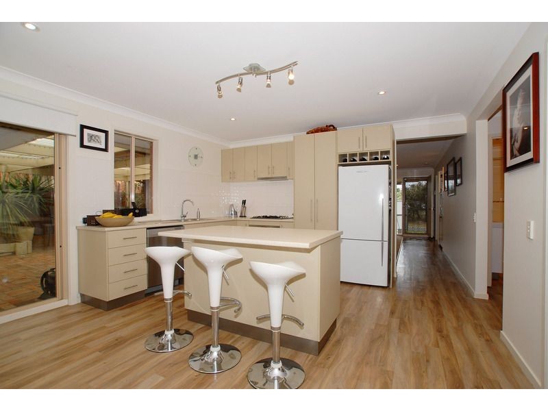 7 Market Court, Skye VIC 3977