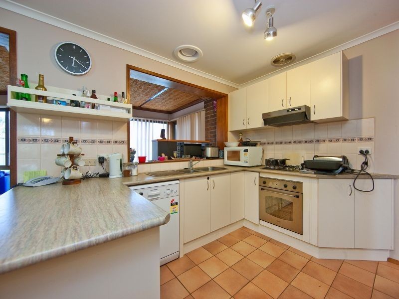 17 Cockatoo Drive, Carrum Downs VIC 3201