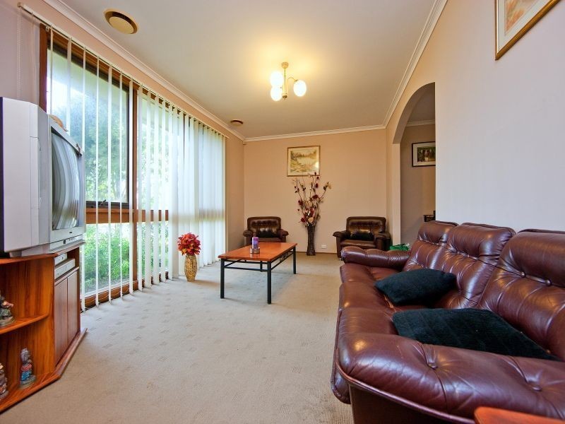 17 Cockatoo Drive, Carrum Downs VIC 3201