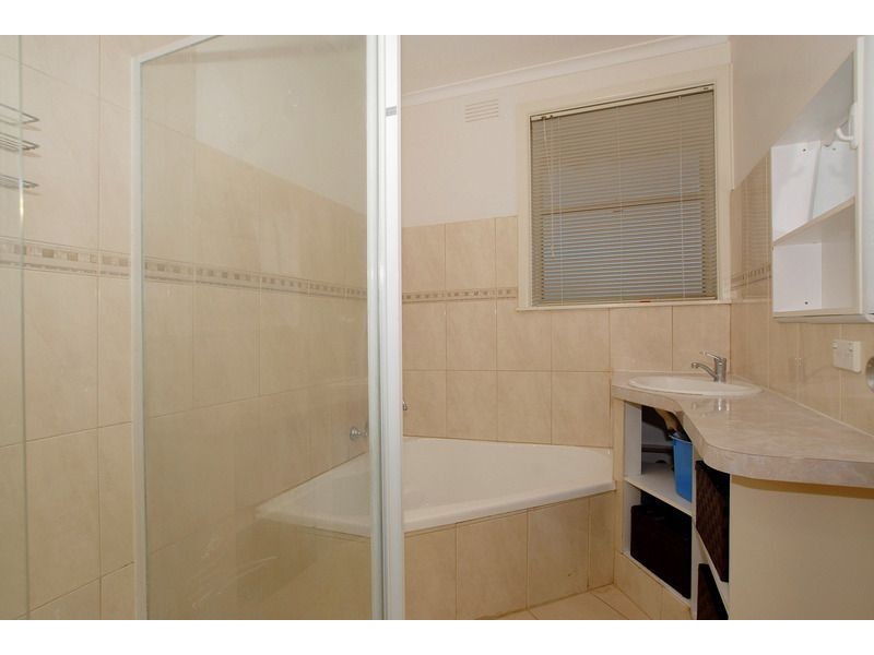 10 Knox Street, Carrum Downs VIC 3201