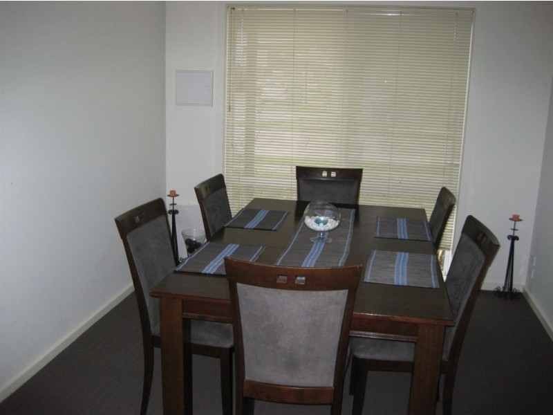 2/32 Lats Avenue, Carrum Downs VIC 3201