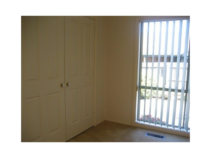 2/15 Jordan Street, Somerville VIC 3912