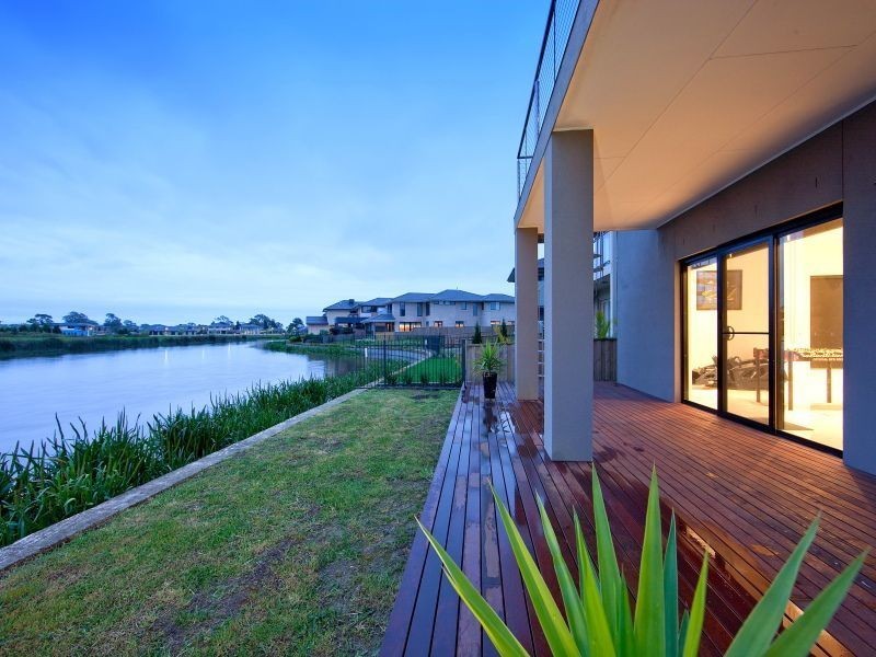 32 Lakeside Drive, Sandhurst VIC 3977