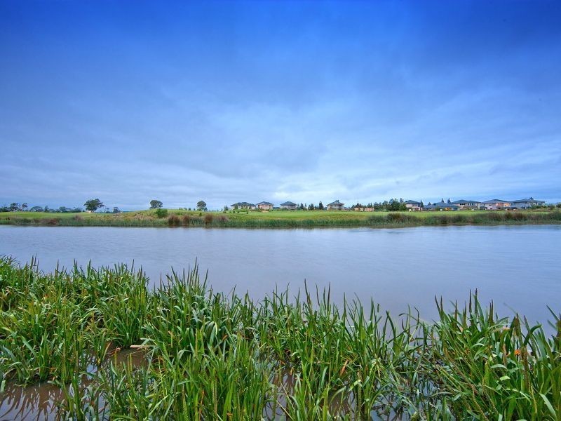 32 Lakeside Drive, Sandhurst VIC 3977