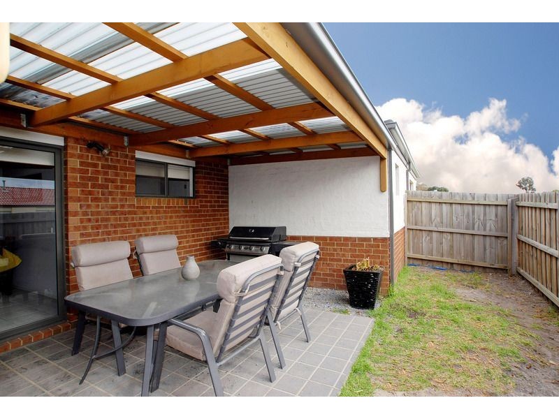 13 Sherbourne Drive, Carrum Downs VIC 3201