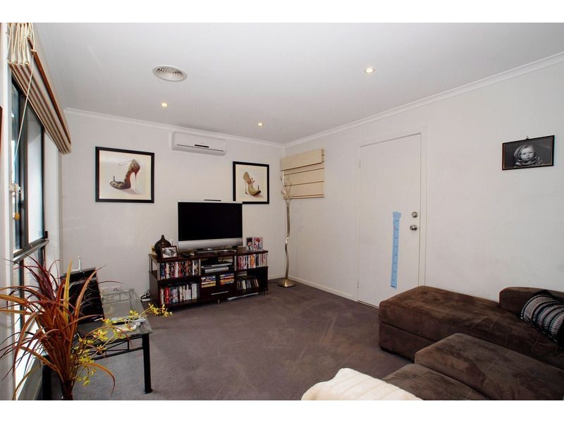 13 Sherbourne Drive, Carrum Downs VIC 3201
