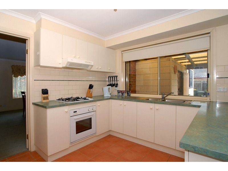 17 John Monash Drive, Skye VIC 3977