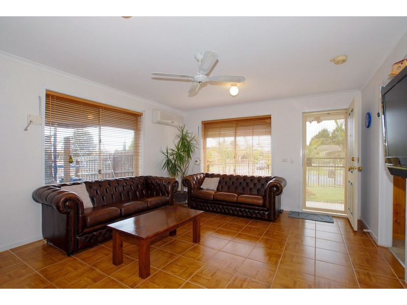 42 Tattler Street, Carrum Downs VIC 3201