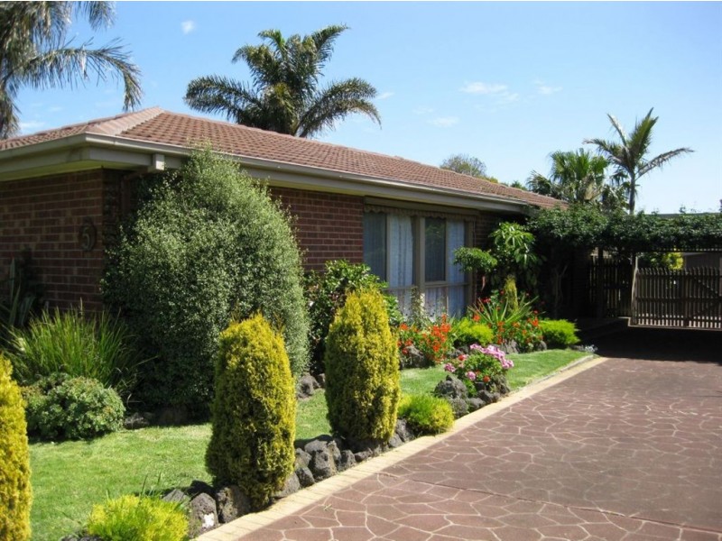 5 Tyntynder Drive, Carrum Downs VIC 3201