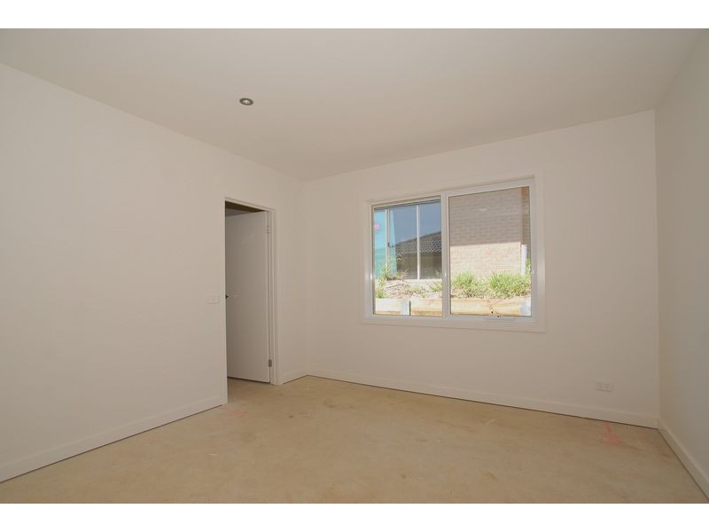 6/54 McCormicks Road, Skye VIC 3977