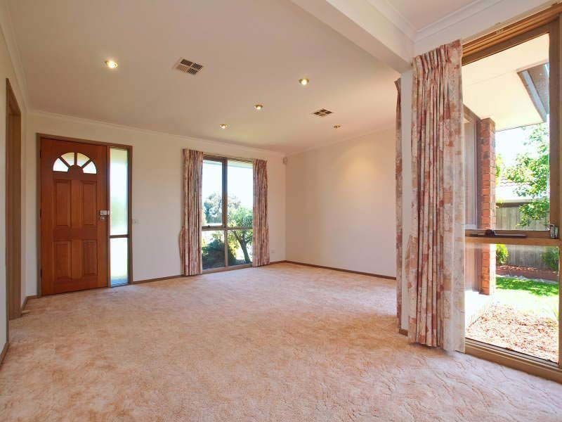 79 Sandfield Drive, Carrum Downs VIC 3201