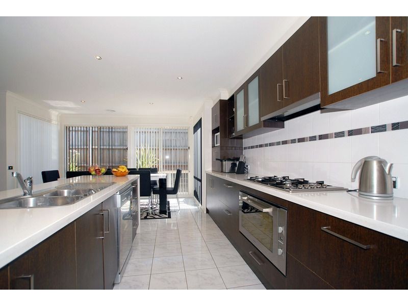 12 Madisson Crescent, Carrum Downs VIC 3201