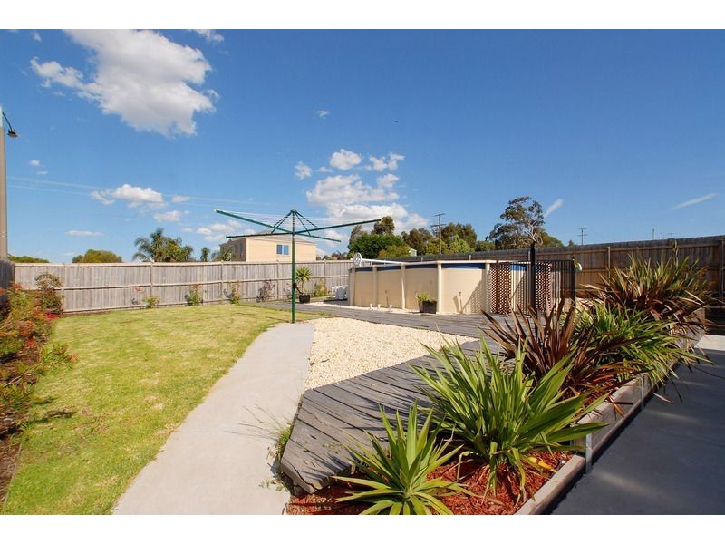 12 Madisson Crescent, Carrum Downs VIC 3201