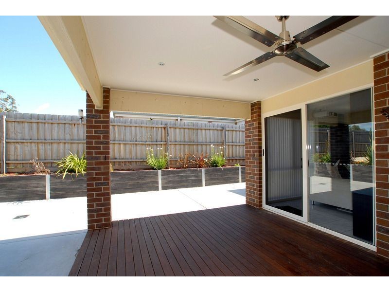 12 Madisson Crescent, Carrum Downs VIC 3201