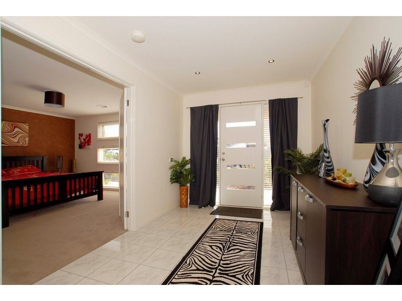 12 Madisson Crescent, Carrum Downs VIC 3201