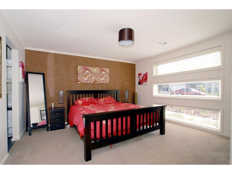 12 Madisson Crescent, Carrum Downs VIC 3201