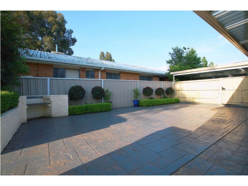 13 Lats Avenue, Carrum Downs VIC 3201