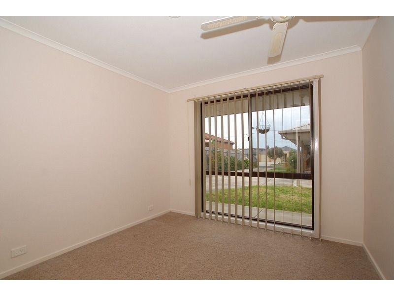 2/53 Jacana Drive, Carrum Downs VIC 3201