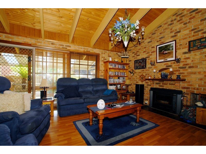 7 Munday Court, Skye VIC 3977