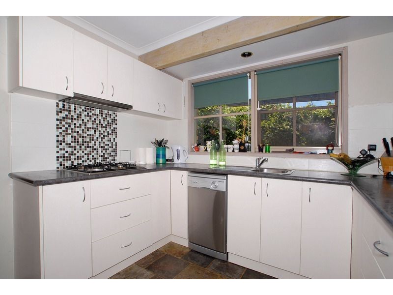 176 Lyrebird Drive, Carrum Downs VIC 3201