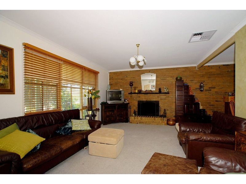 176 Lyrebird Drive, Carrum Downs VIC 3201