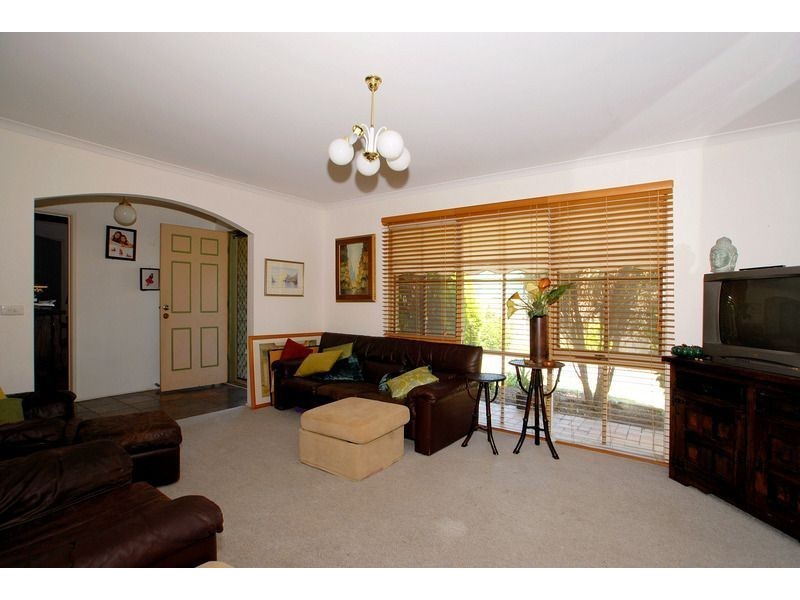 176 Lyrebird Drive, Carrum Downs VIC 3201