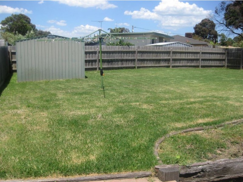 34 Greenwood Drive, Carrum Downs VIC 3201