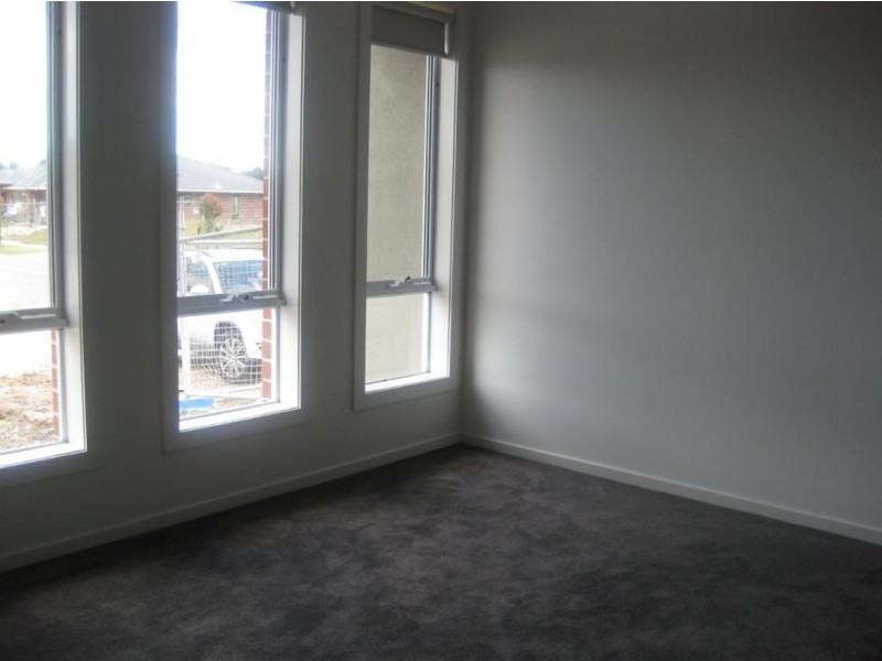 15 Sanoma Drive, Skye VIC 3977