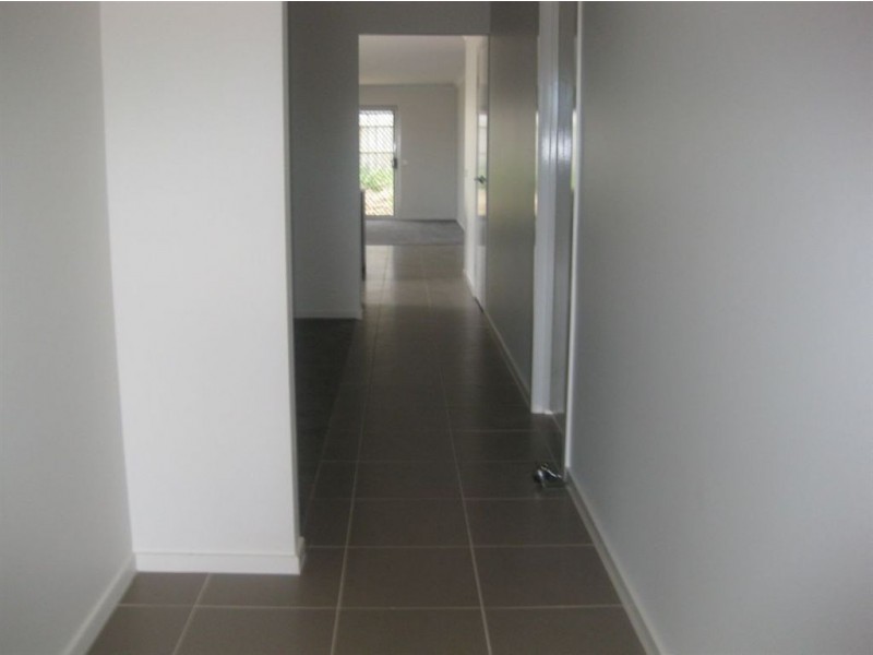 15 Sanoma Drive, Skye VIC 3977