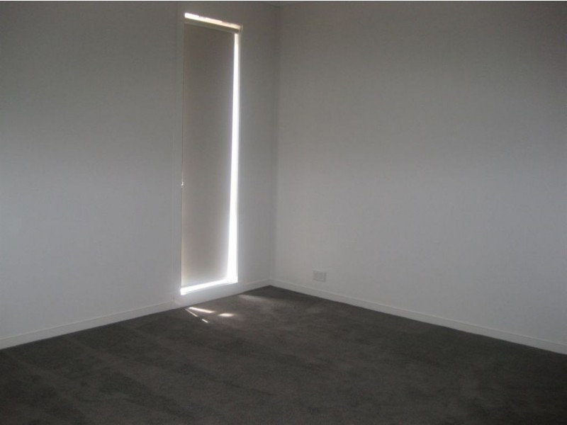 15 Sanoma Drive, Skye VIC 3977