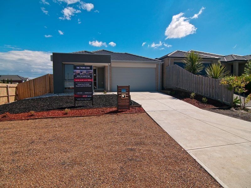 34 Golden Way, Skye VIC 3977