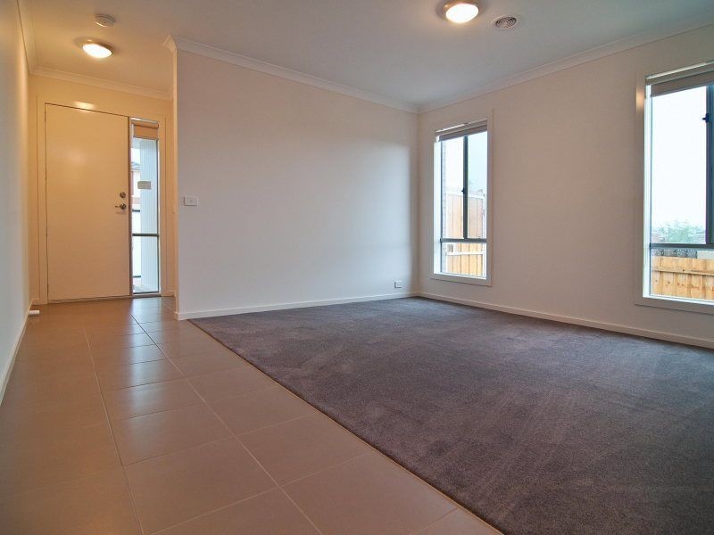 34 Golden Way, Skye VIC 3977