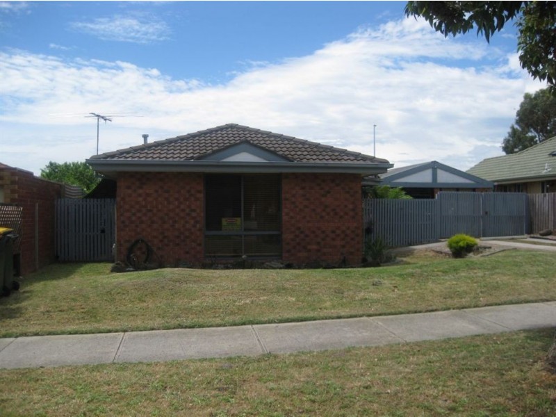 100 Carrumwoods Drive, Carrum Downs VIC 3201