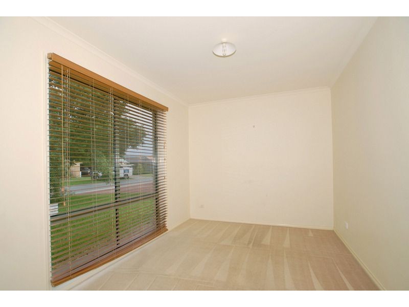 14 Delatite Way, Skye VIC 3977