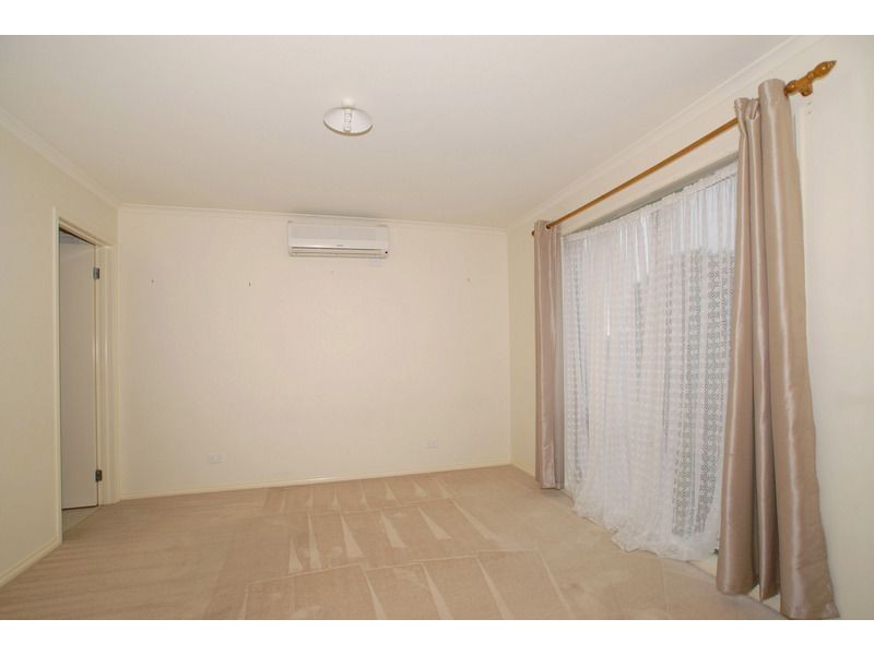 14 Delatite Way, Skye VIC 3977