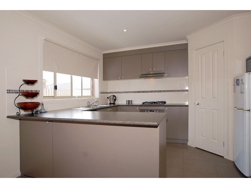 76 Herbert Road, Carrum Downs VIC 3201