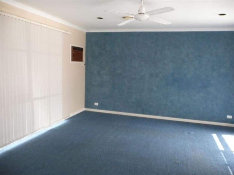6 Hutchins Way, Skye VIC 3977