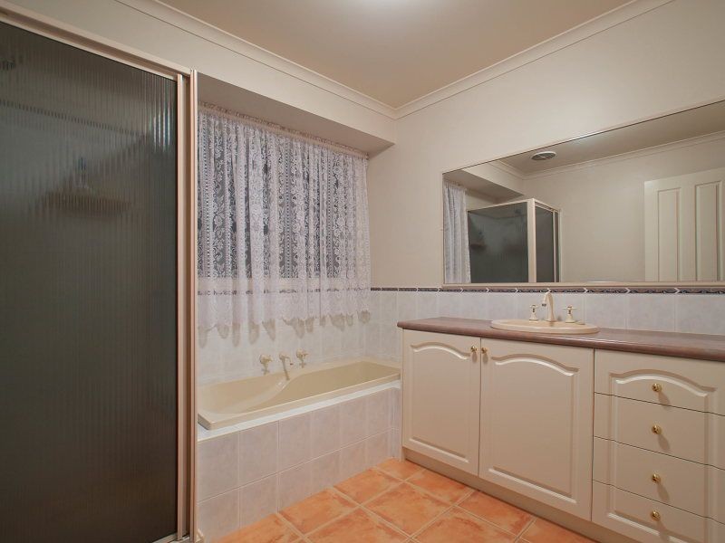 3 Blue Wren Rise, Carrum Downs VIC 3201