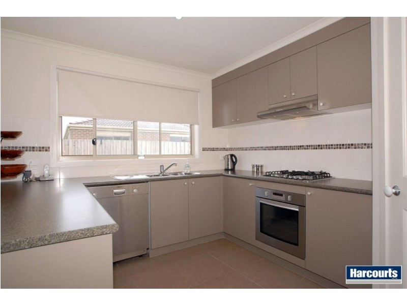 76 Herbert Road, Carrum Downs VIC 3201