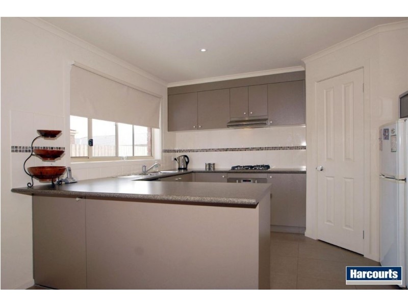 76 Herbert Road, Carrum Downs VIC 3201