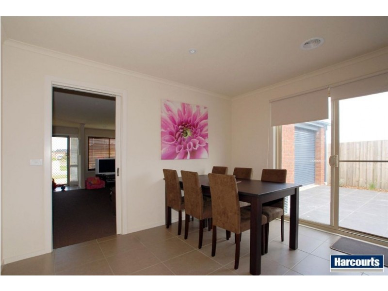 76 Herbert Road, Carrum Downs VIC 3201