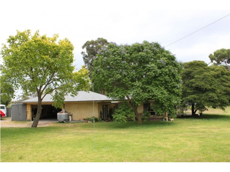 1231 Frankston Dandenong Road, Carrum Downs VIC 3201