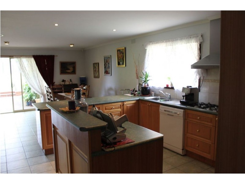 1231 Frankston Dandenong Road, Carrum Downs VIC 3201