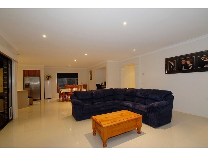 3 Whitewater Court, Sandhurst VIC 3977