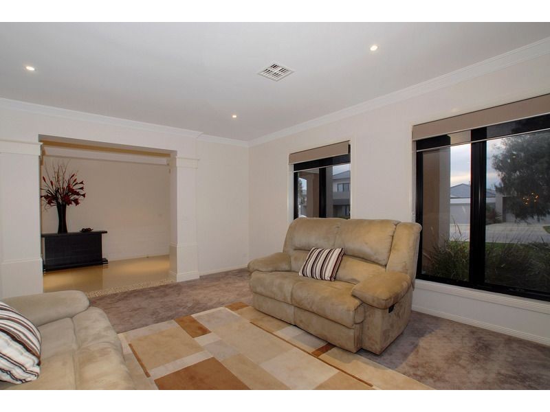 3 Whitewater Court, Sandhurst VIC 3977