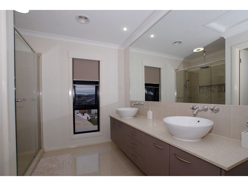 3 Whitewater Court, Sandhurst VIC 3977